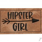 #01 Label "Hipster Girl"